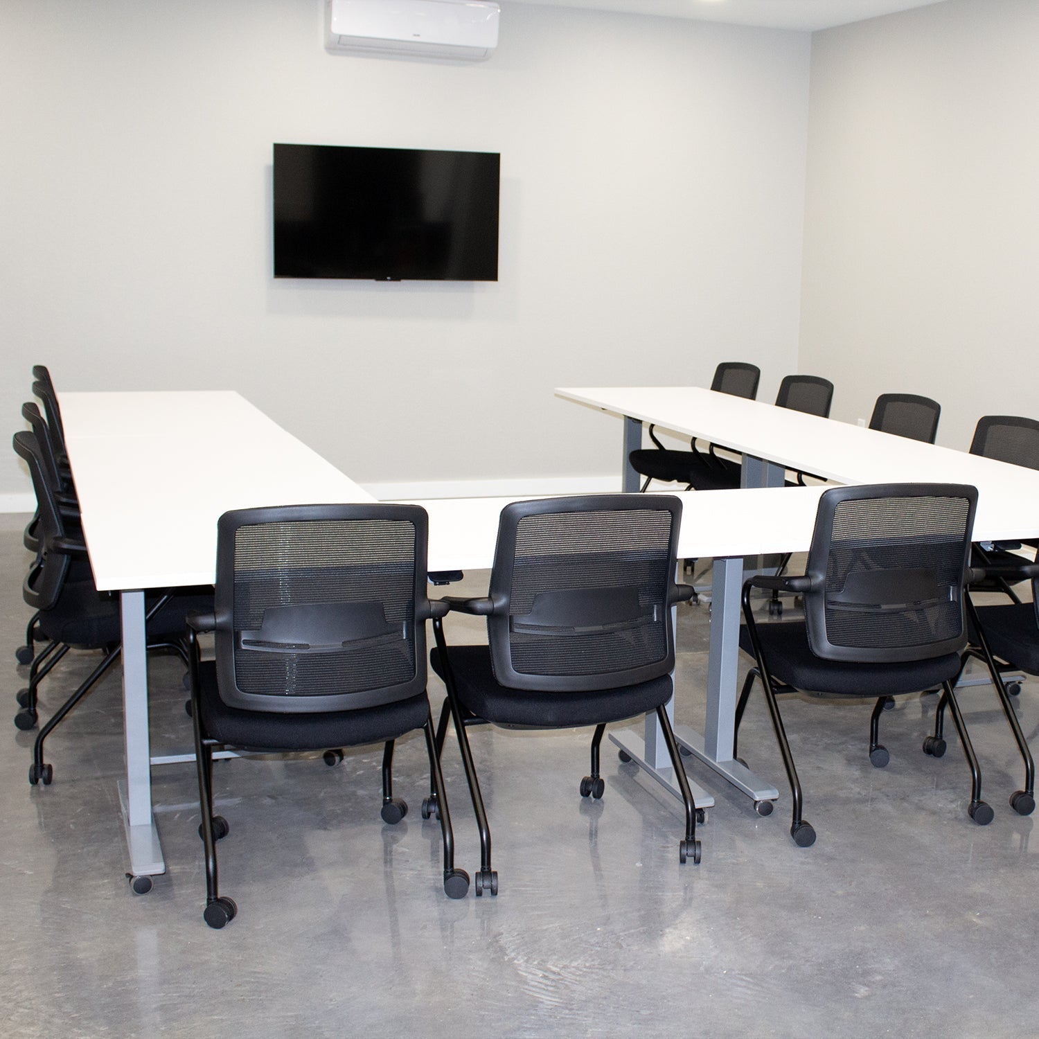 Transform Your Office: Collaborative Workspace with Training Table & Chairs