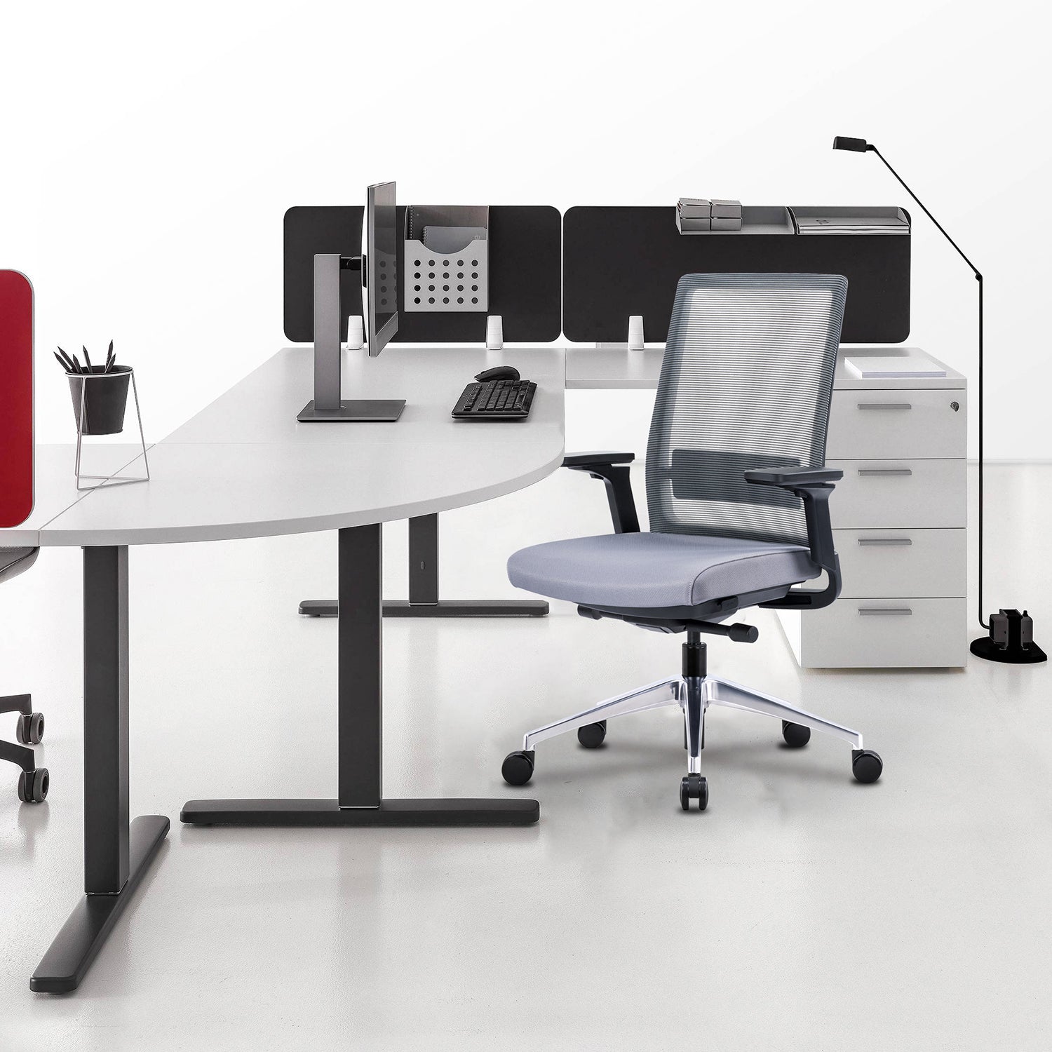 i5 Industries Gravity Task Chair – Black Mesh Gray Seat