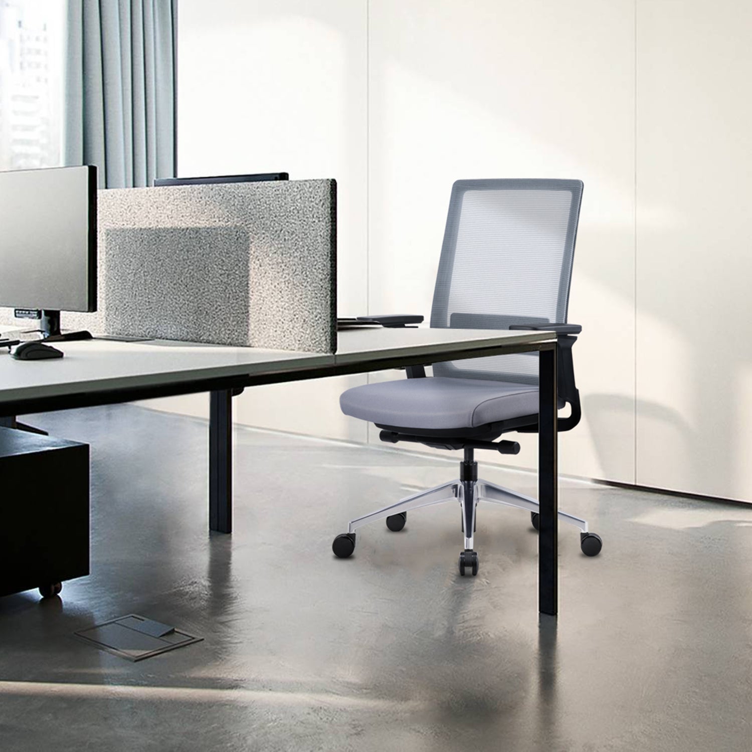 i5 Industries Gravity Task Chair – Gray Mesh Gray Seat